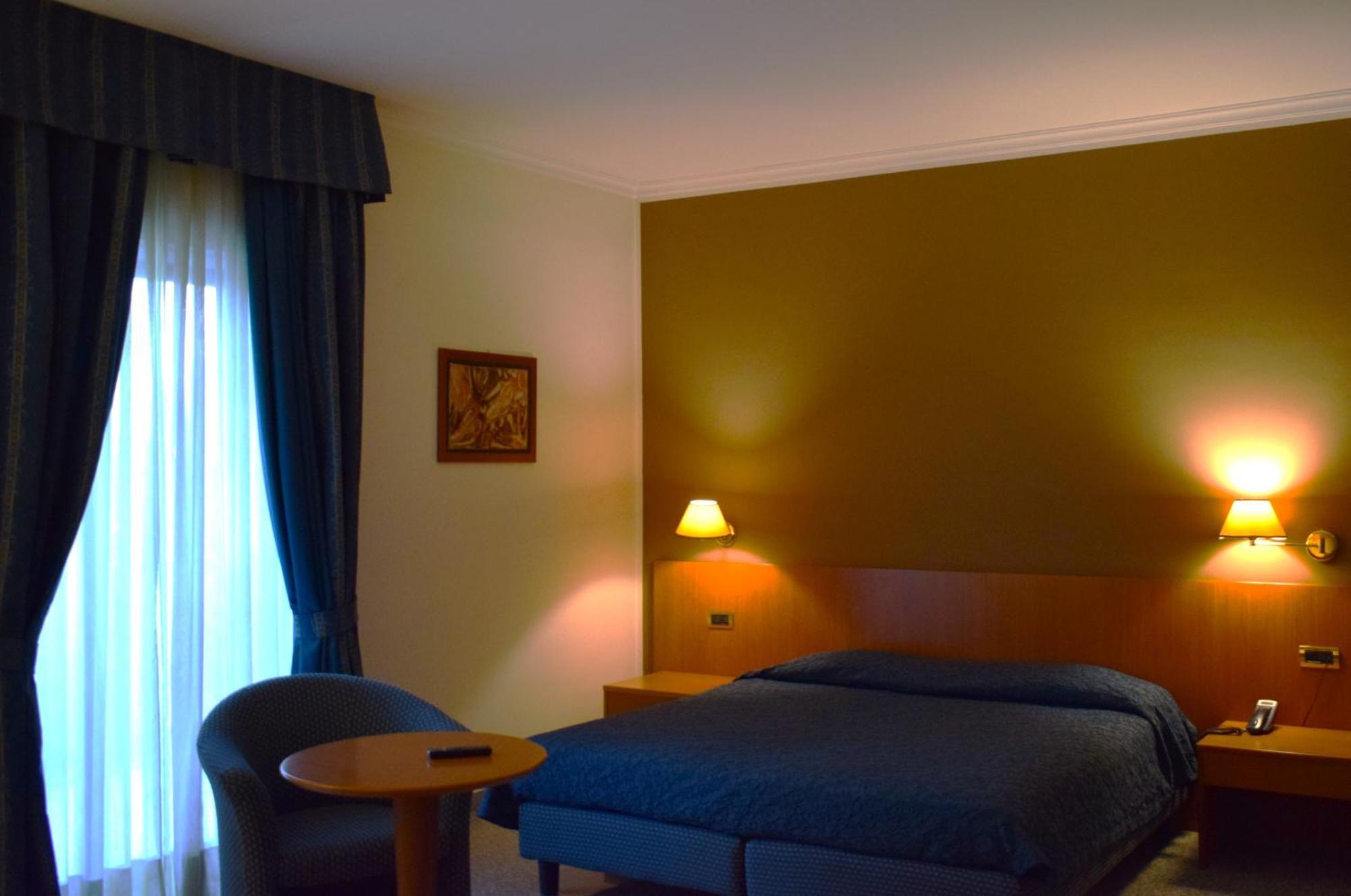 Hotel 90 Capurso Exterior photo