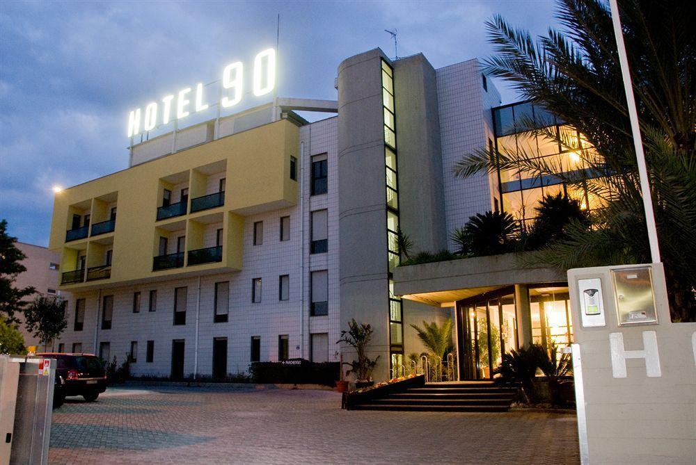 Hotel 90 Capurso Exterior photo